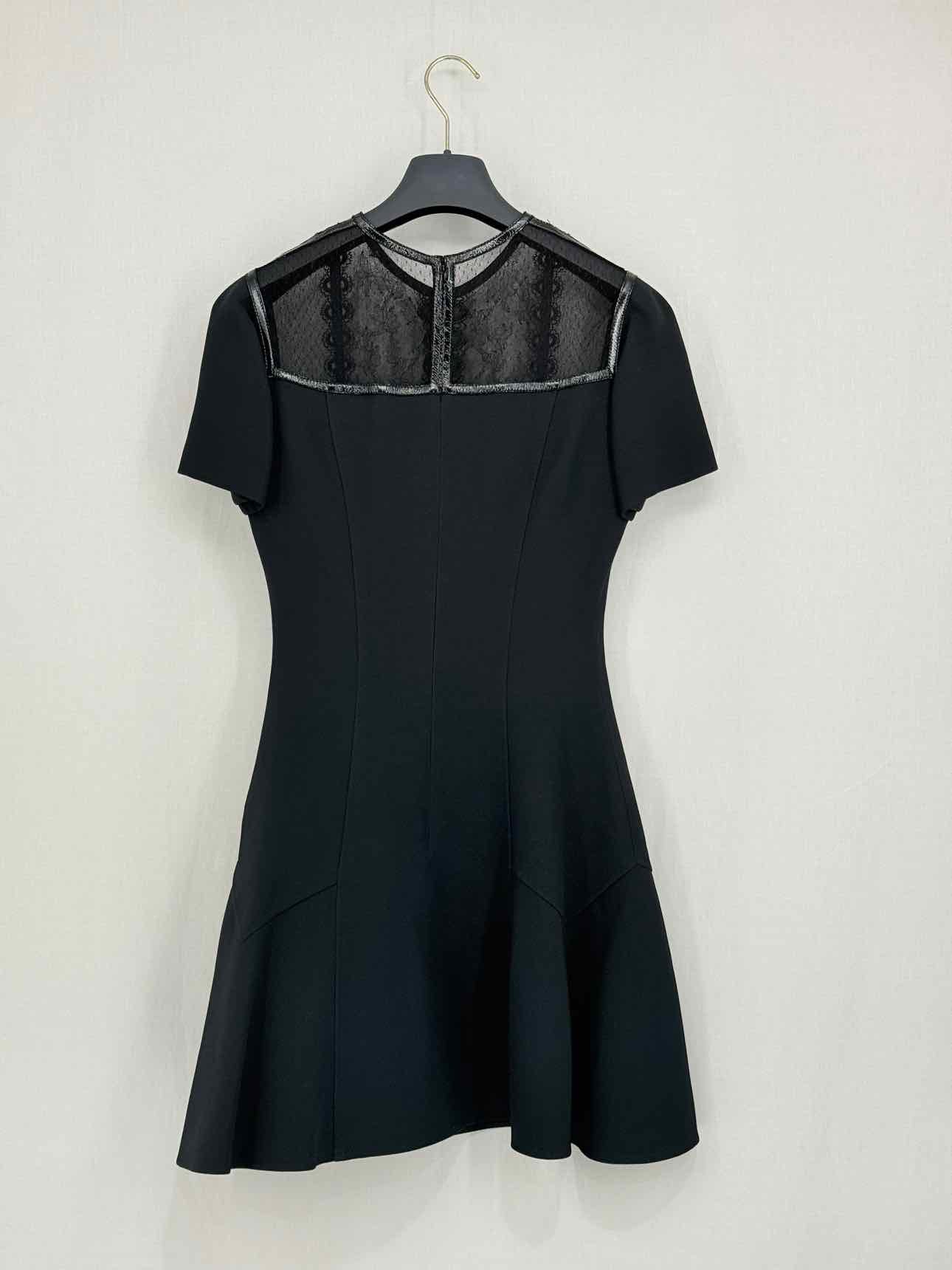 LOUIS VUITTON Black Size US 6 Short Dress