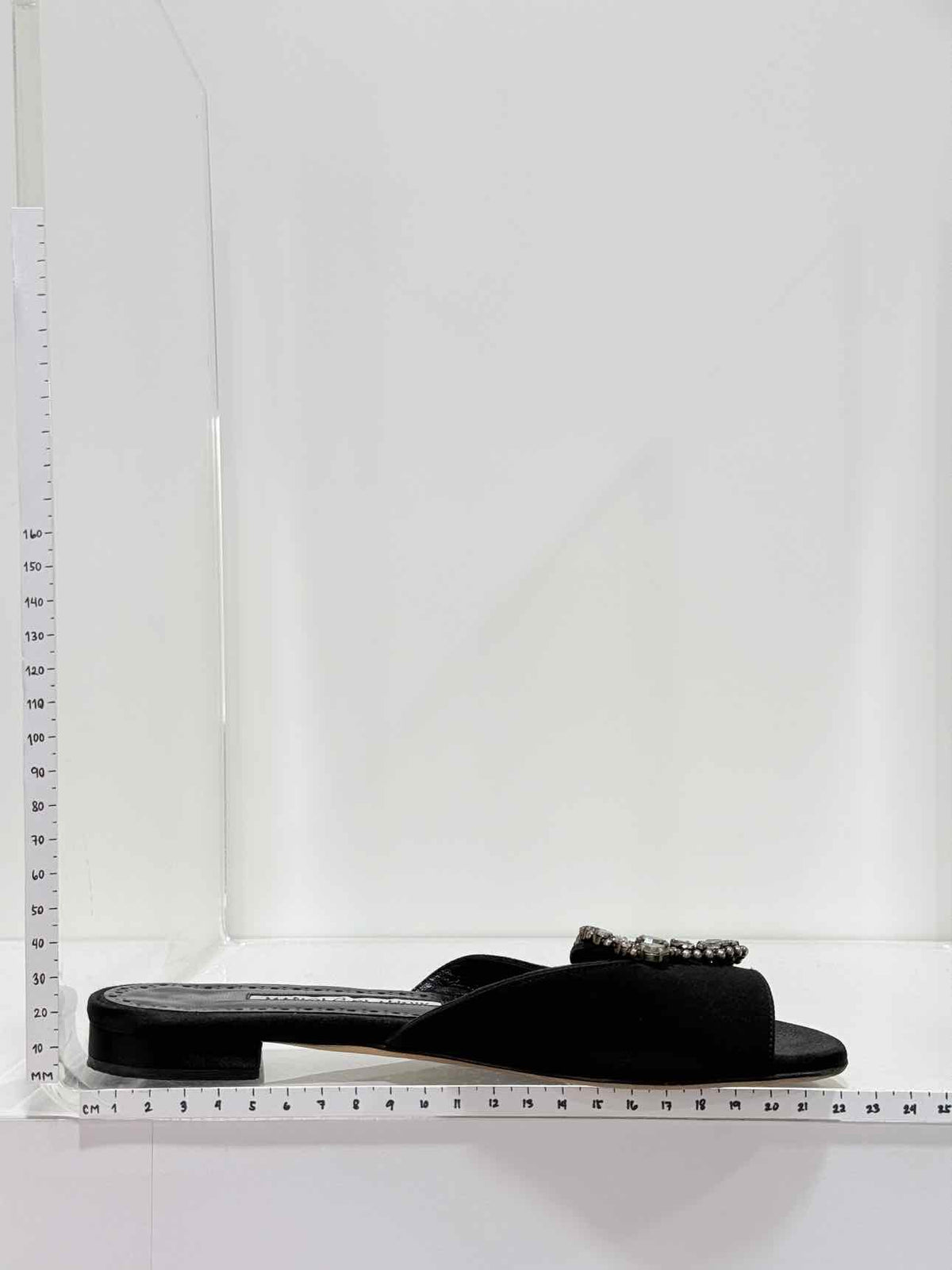 MANOLO BLAHNIK Pralina Black Size EU 35.5 Mules