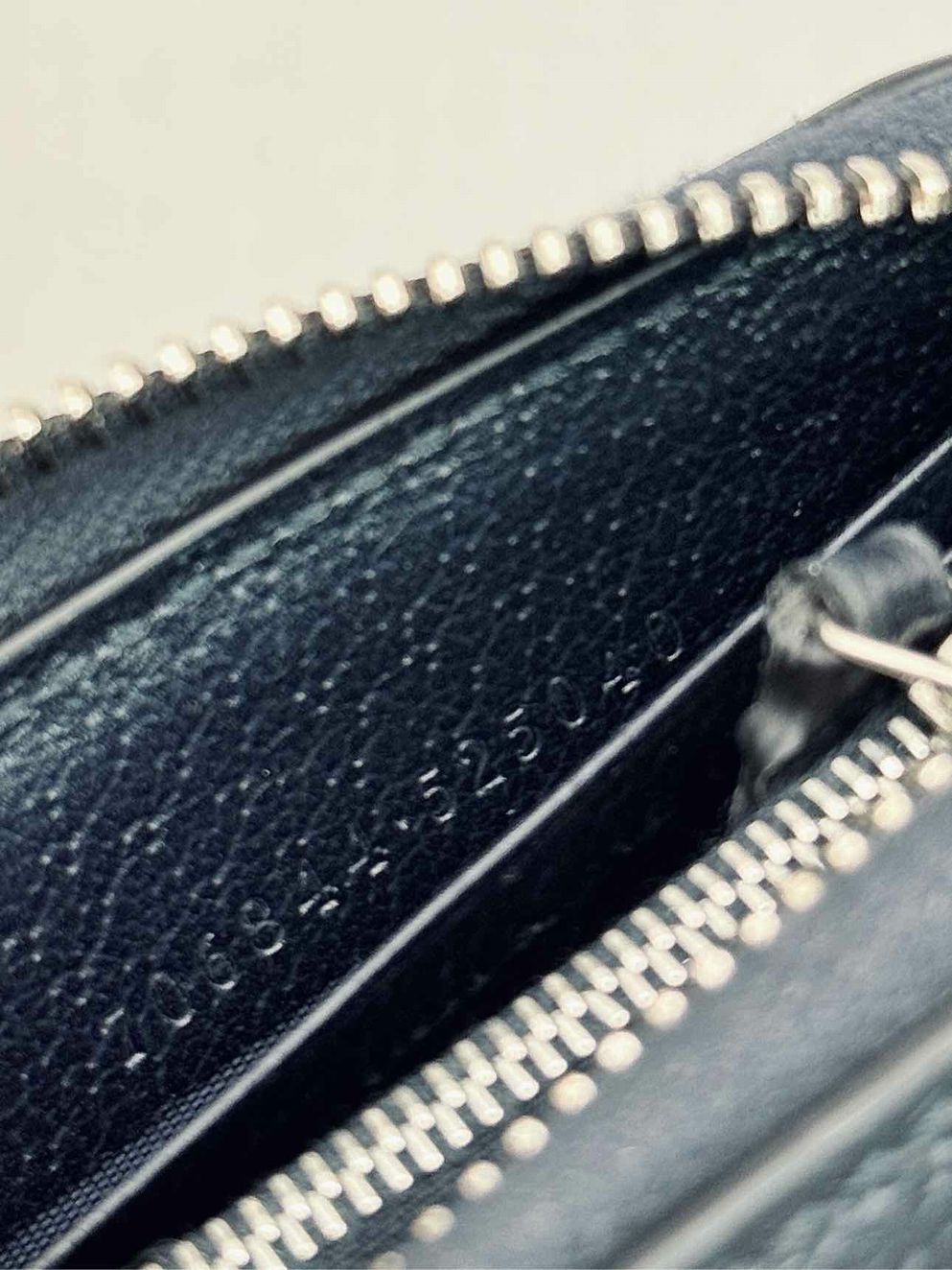 GUCCI Blue & Black GG Supreme Continental Wallet
