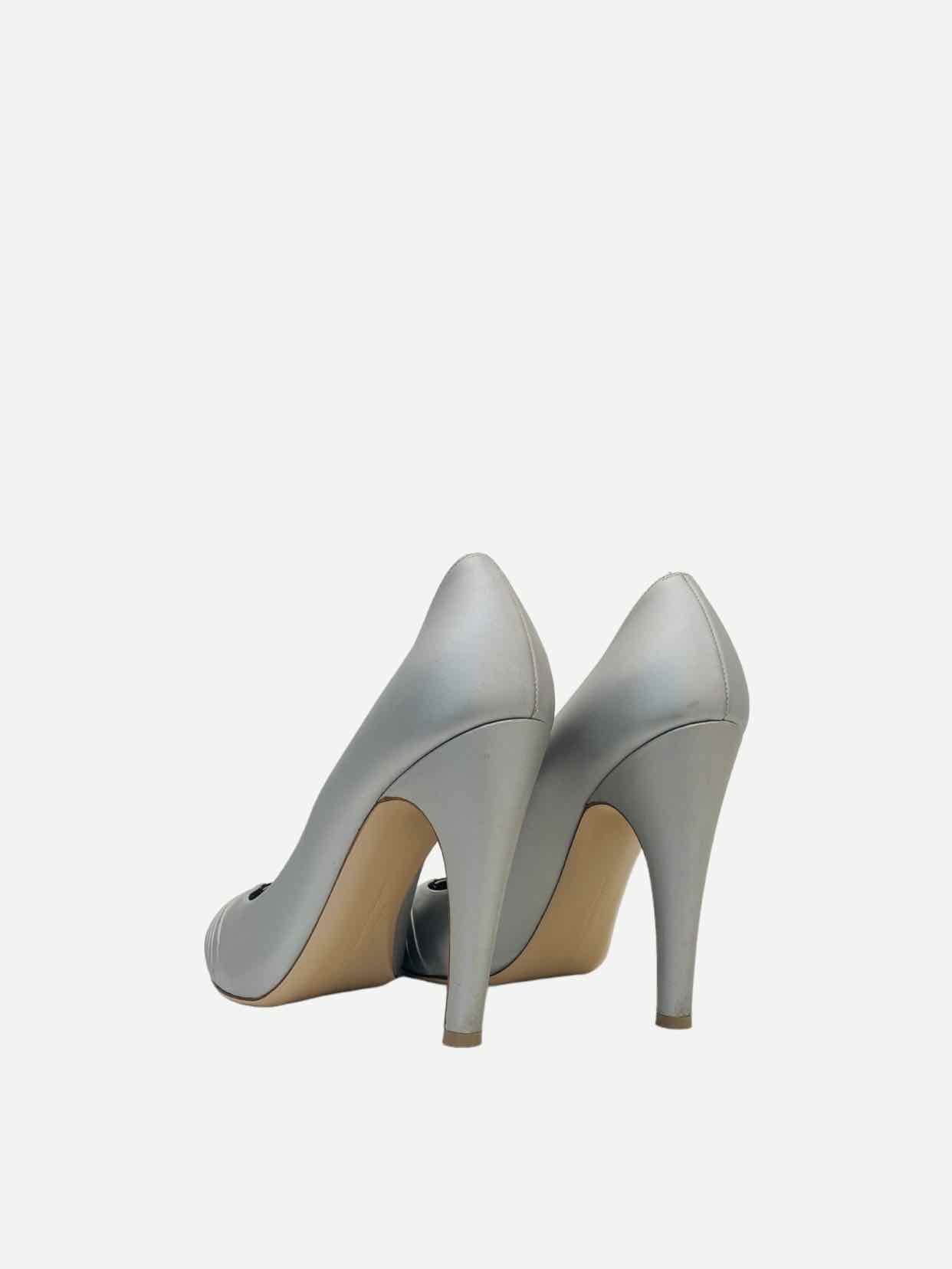 SALVATORE FERRAGAMO Peep Toe Silver Pumps