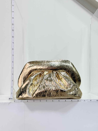 THEMOIRE Gea Pineapple Metallic Gold Clutch