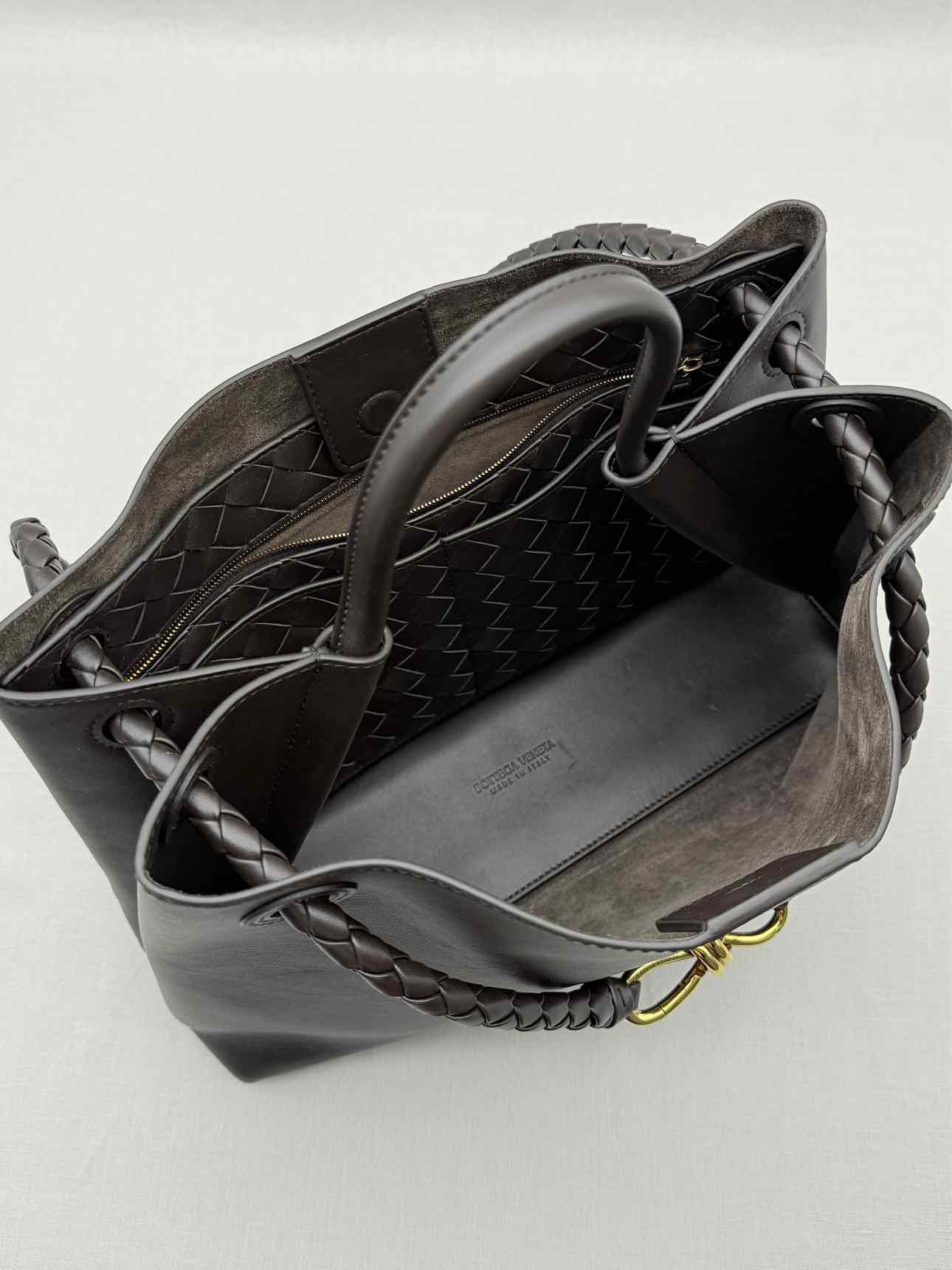 BOTTEGA VENETA Andiamo Brown Top Handle