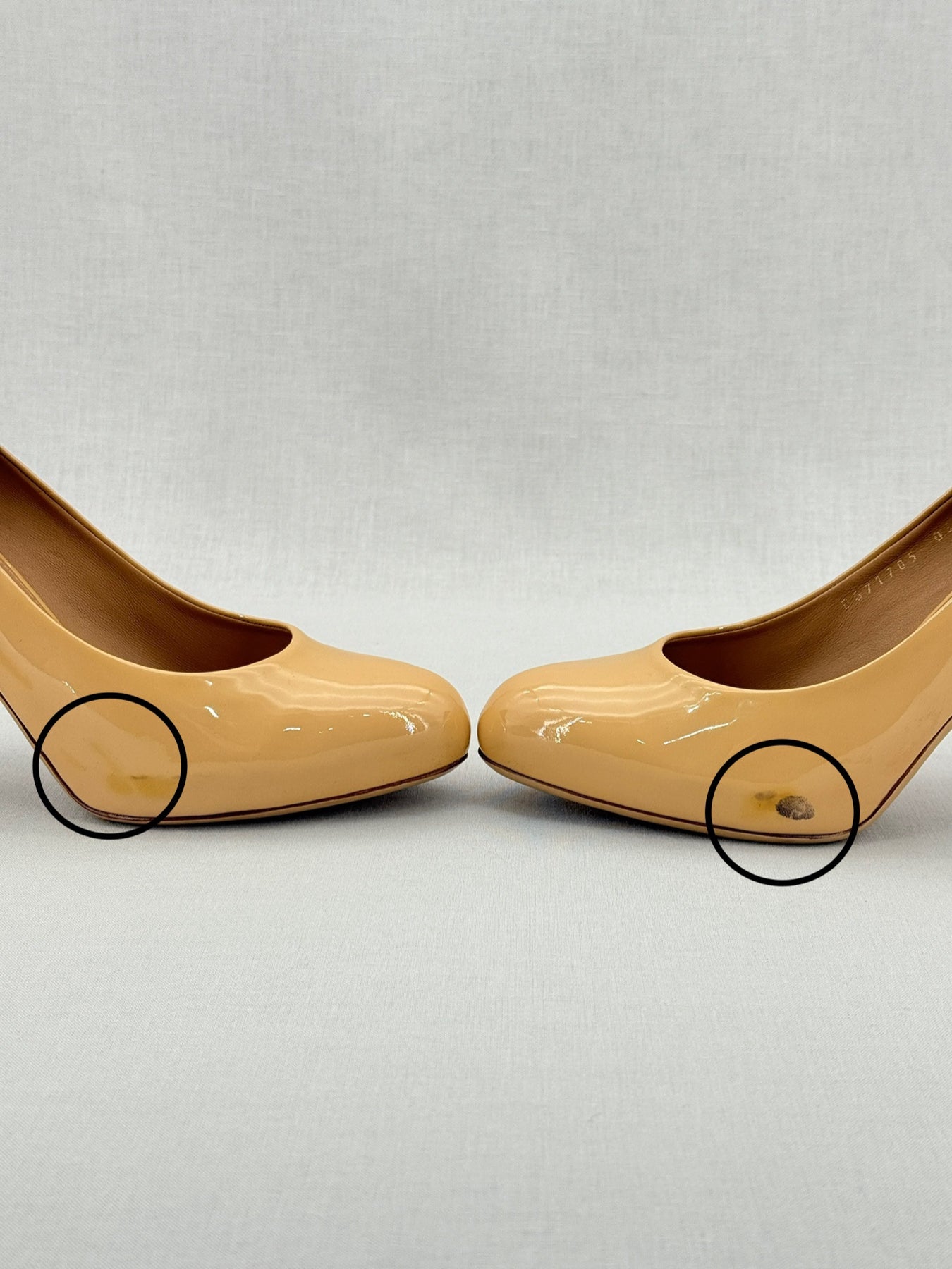 SALVATORE FERRAGAMO Leo Beige Size EU 38.5 Pumps