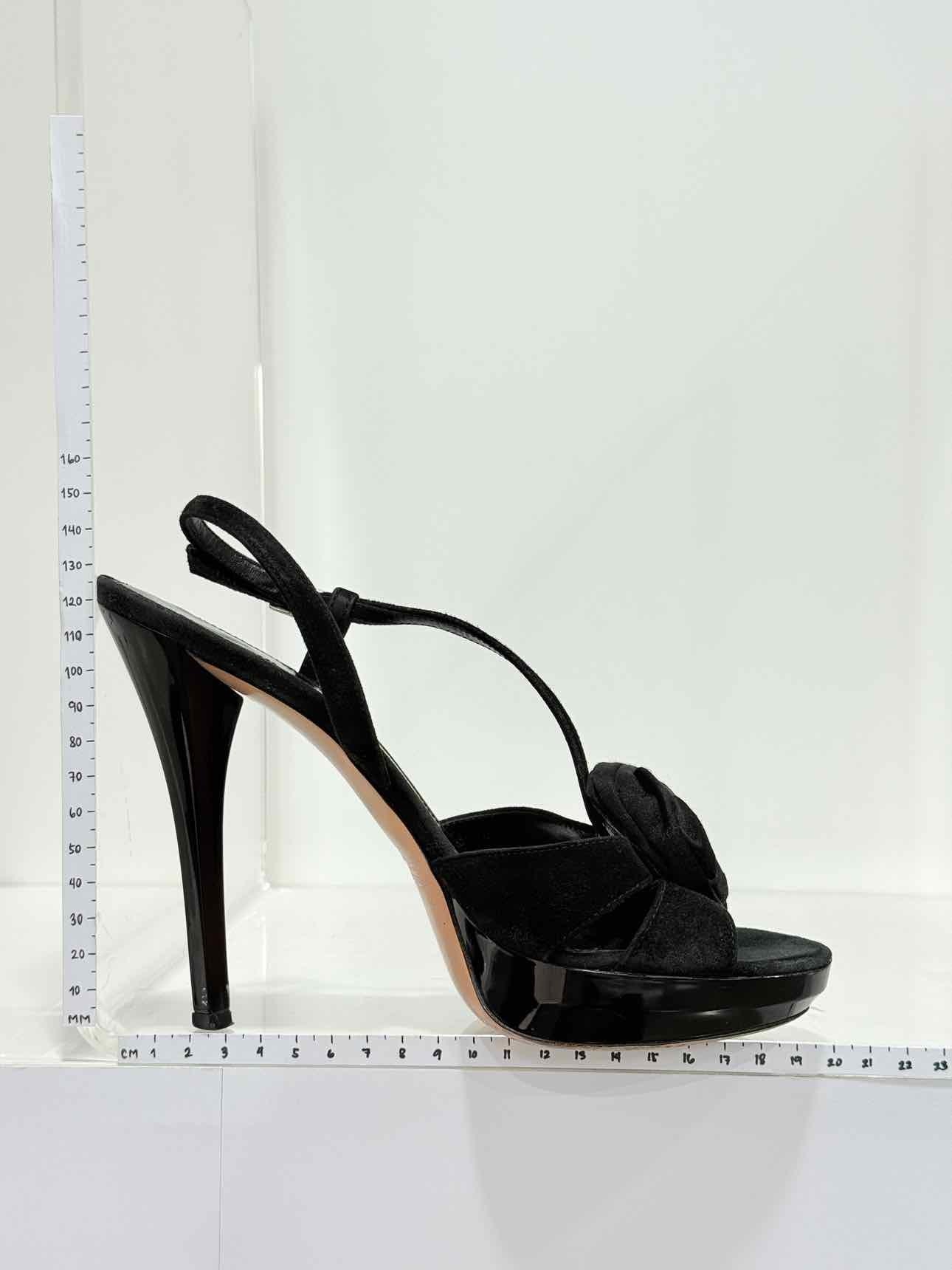 GIANVITO ROSSI Black Rose Size EU 37.5 Slingbacks