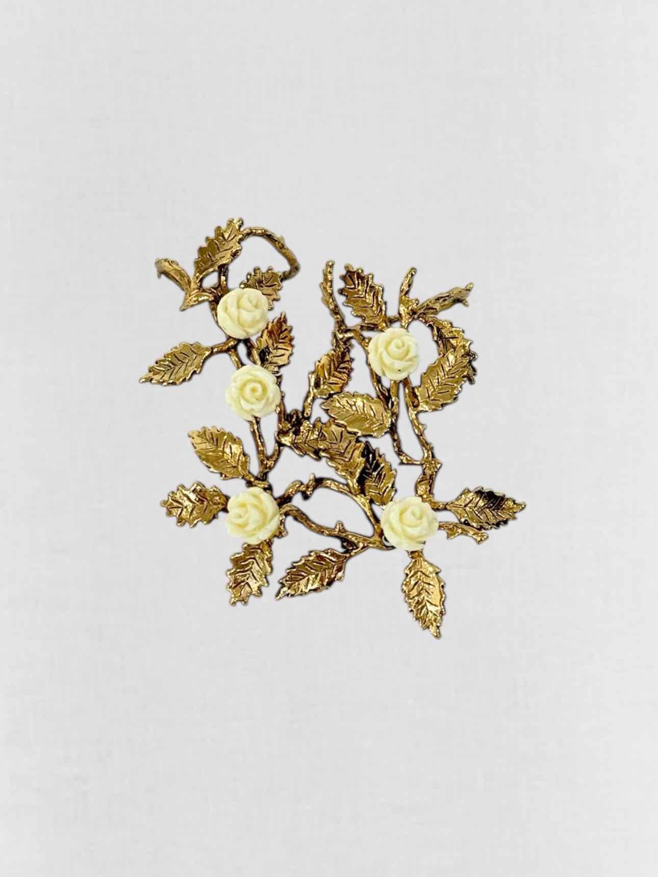 BERNARD DELETTREZ Roses &amp; Thorns Fashion Ring