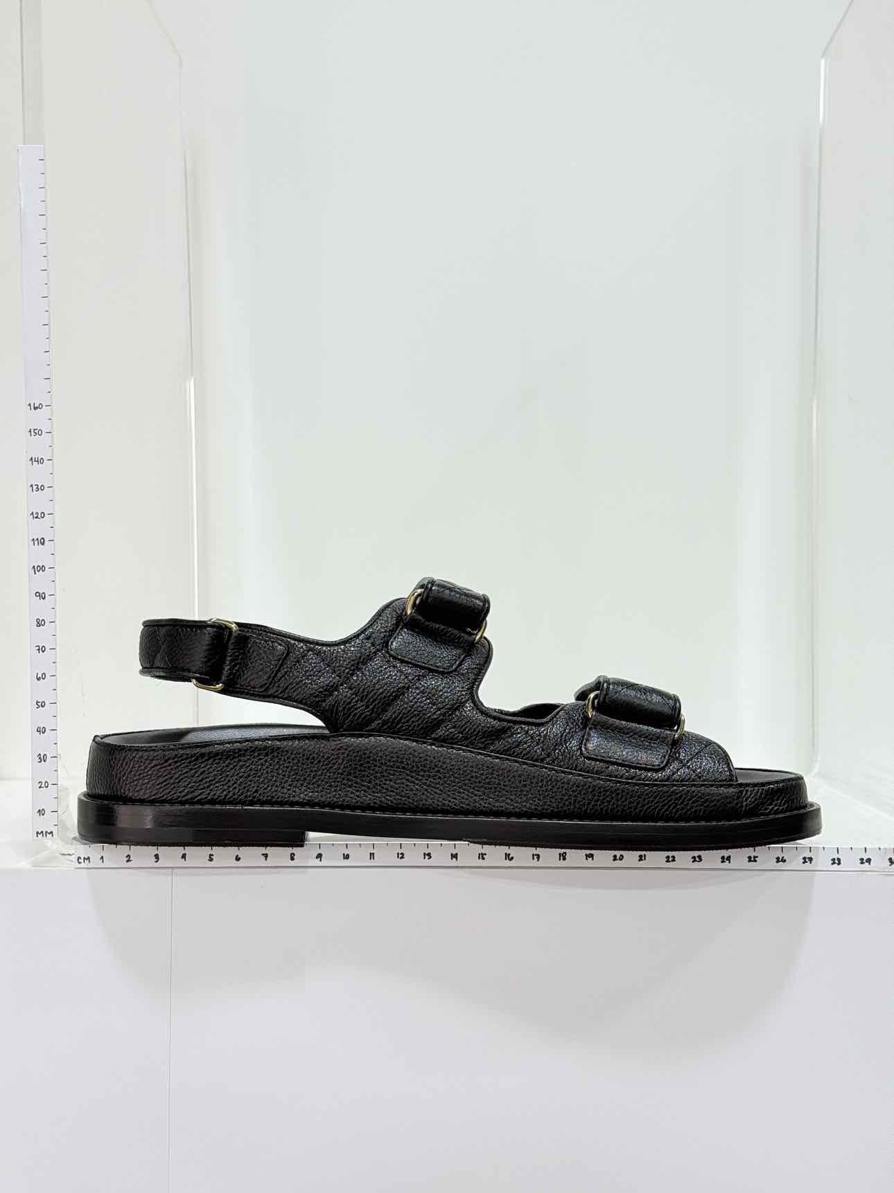 CHANEL Dad Black Quilted Size EU 39 Sandals