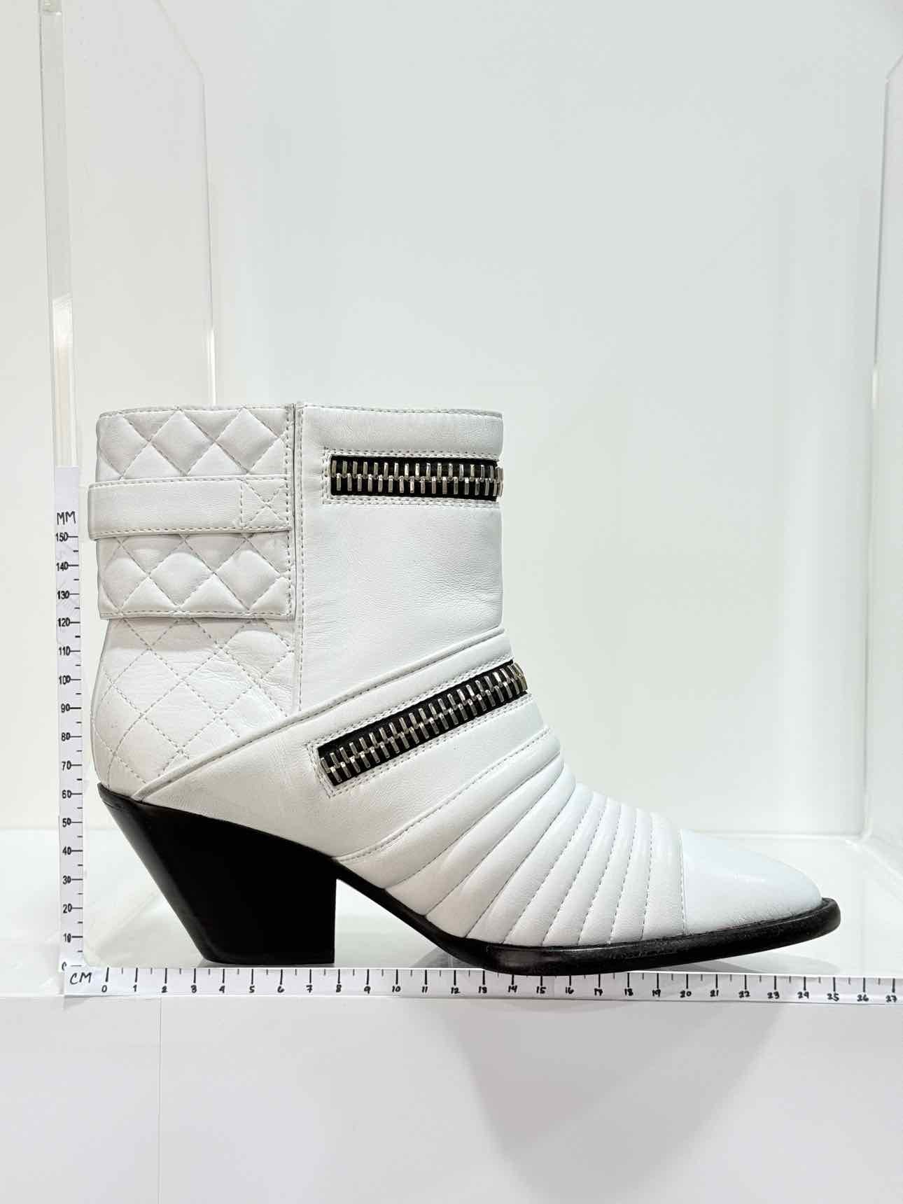 GUISEPPE ZANOTTI White Quilted Size EU 38 Ankle Boots