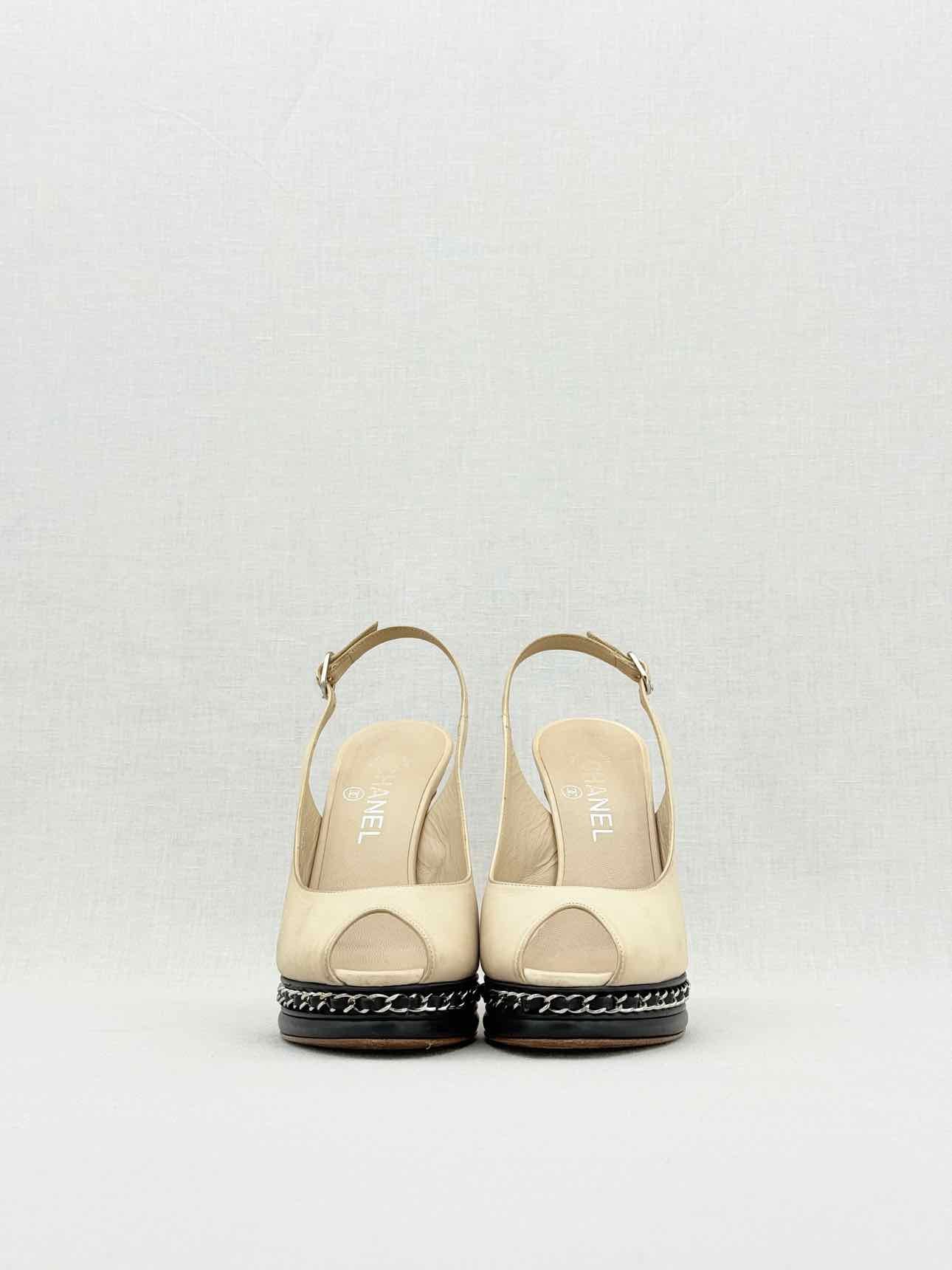CHANEL Beige Size EU 38 Slingbacks