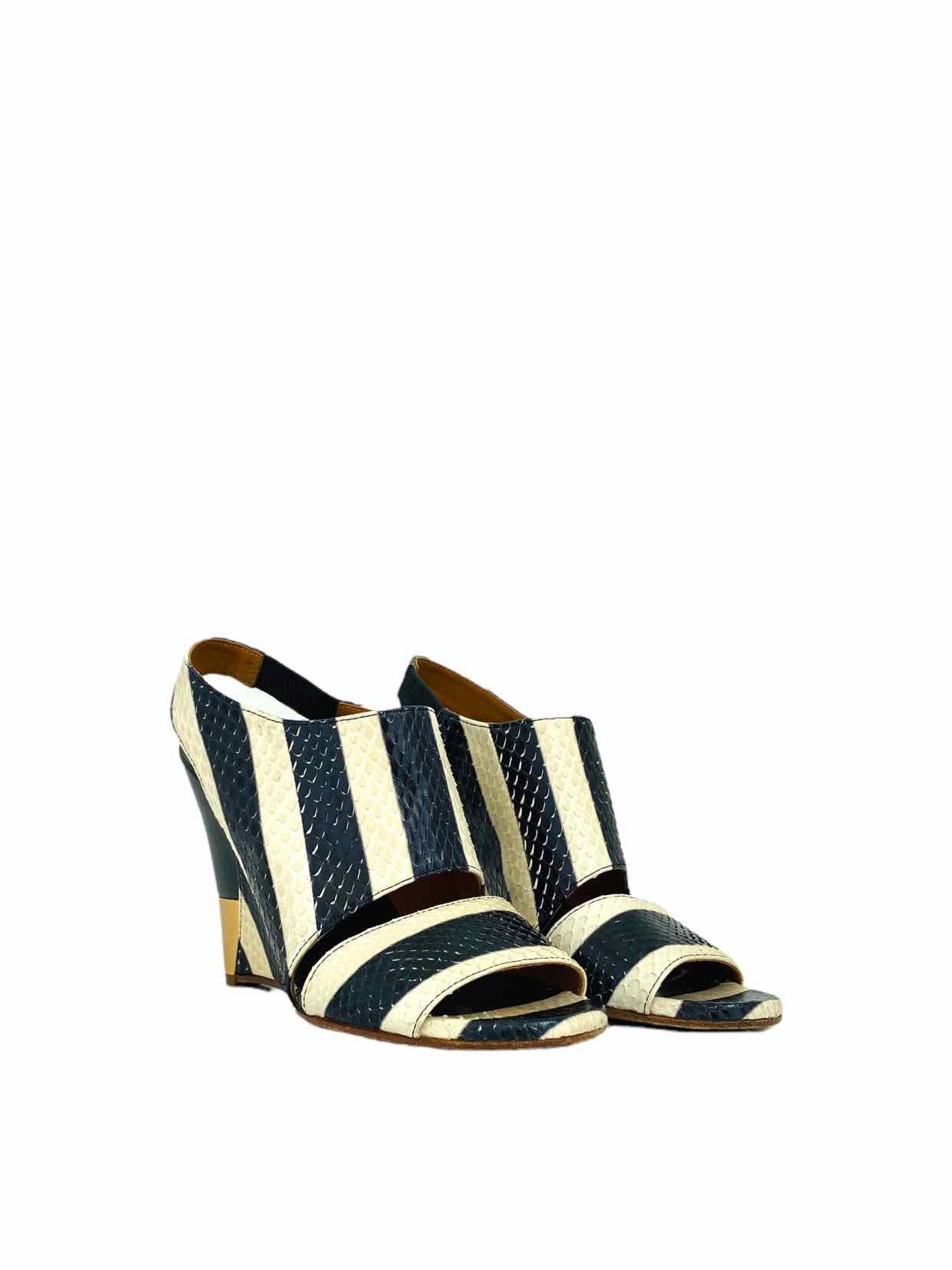 CHLOE Cream & Black Striped Size EU 34 Wedges