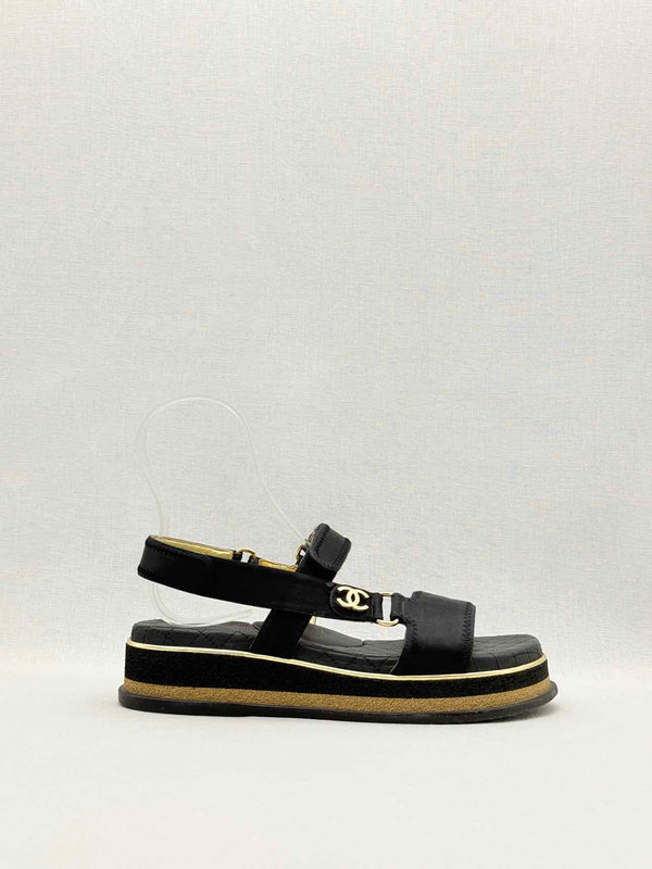 CHANEL Black Quilted Size EU 38.5 Platform Sandals