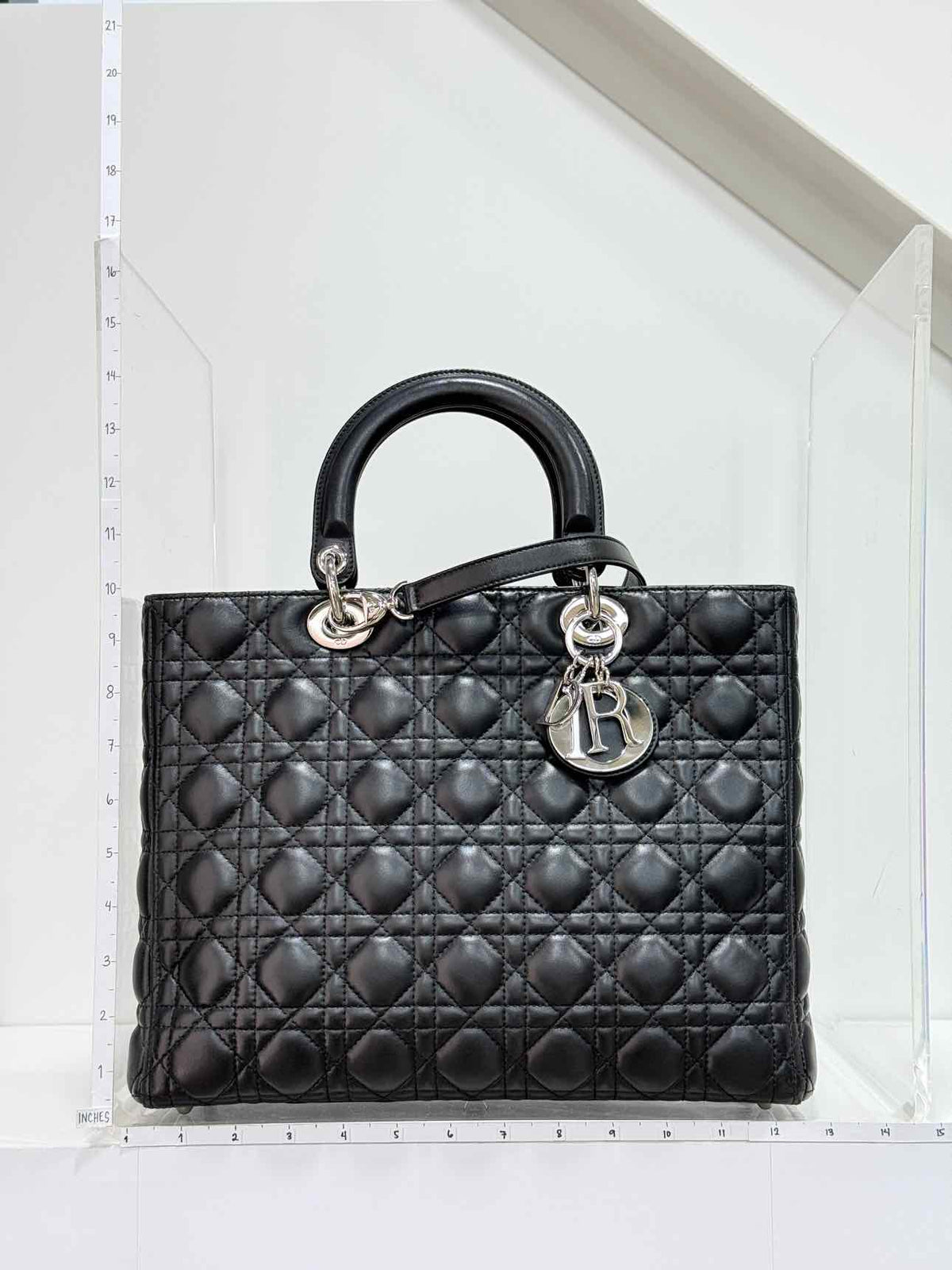 CHRISTIAN DIOR Lady Dior Black Cannage Top Handle