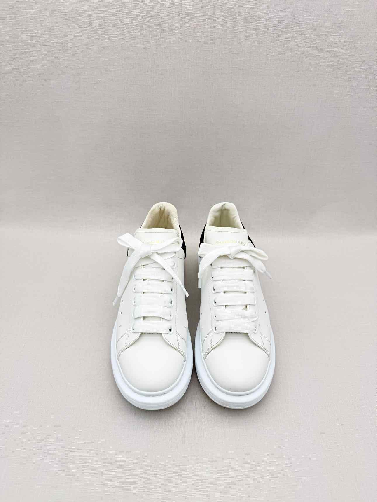 ALEXANDER MCQUEEN White & Black Size EU 39 Sneakers