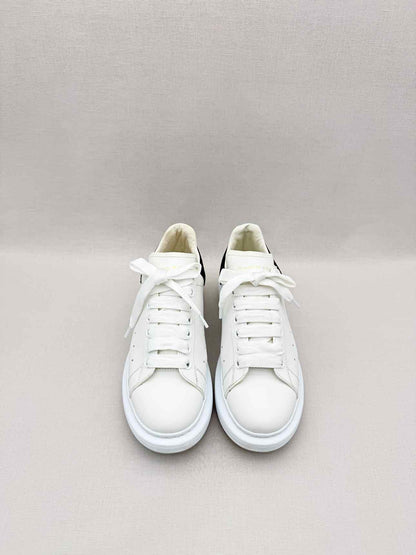 ALEXANDER MCQUEEN White & Black Size EU 39 Sneakers