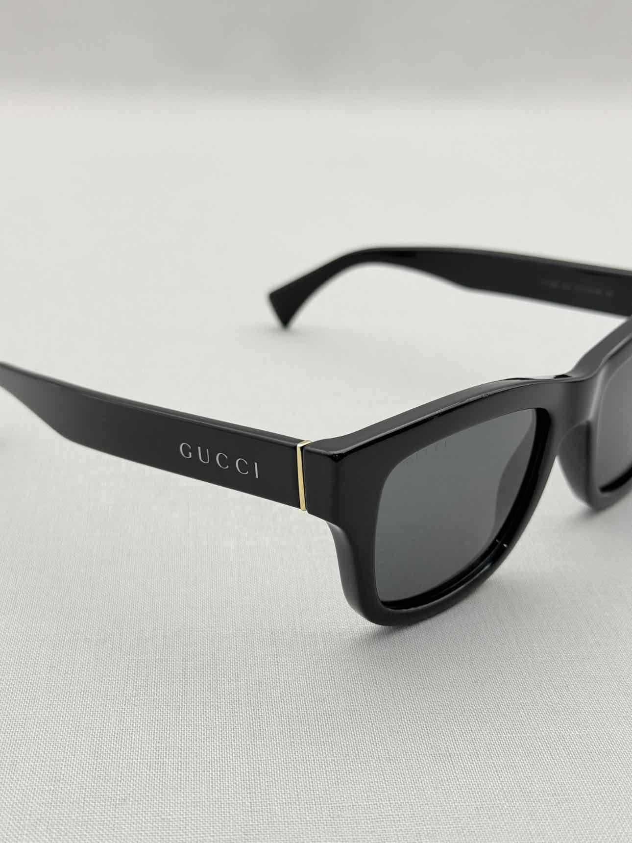 GUCCI Black Sunglasses