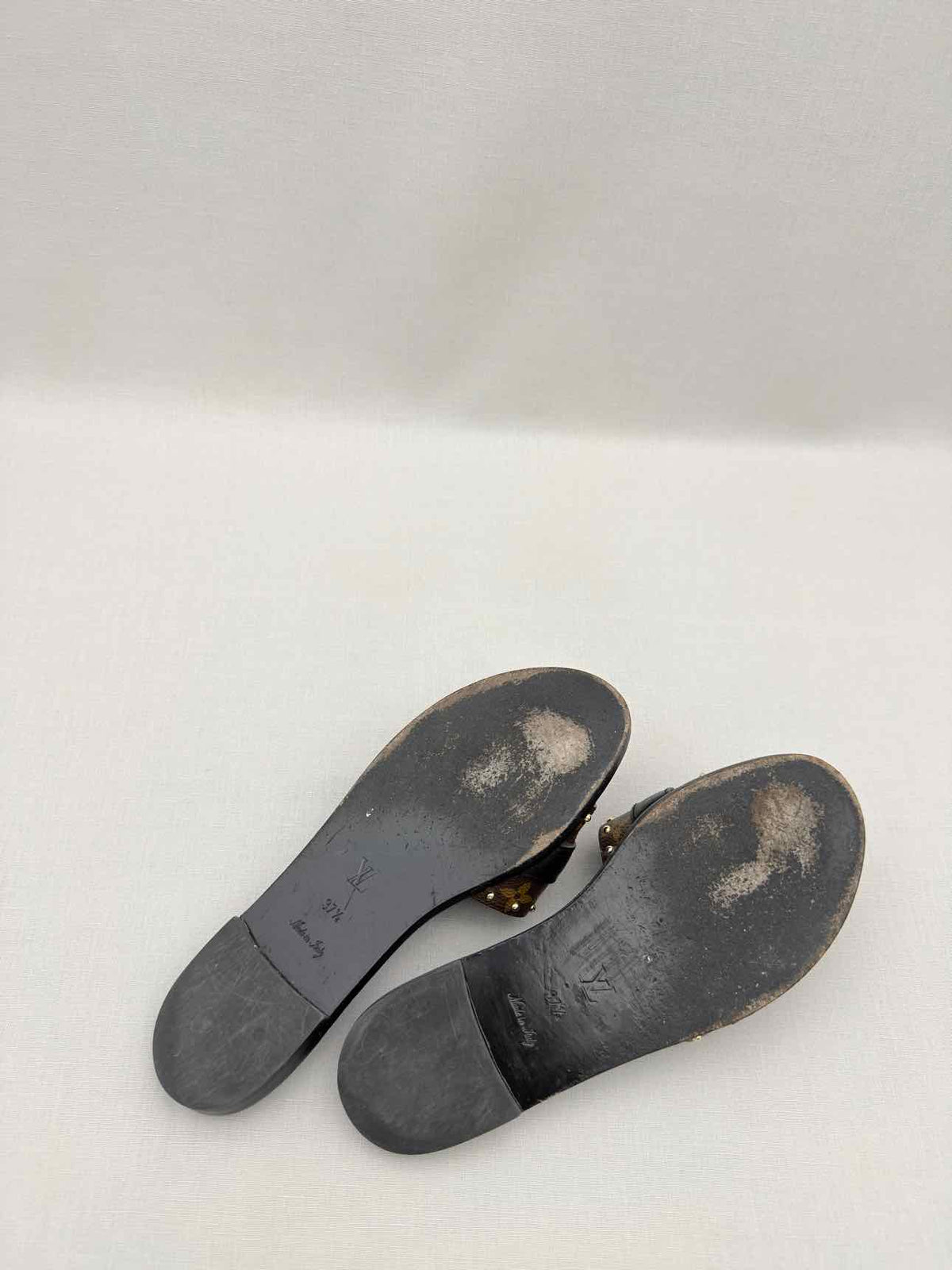 LOUIS VUITTON LOCK IT Brown & Black Size EU 37.5 Slides