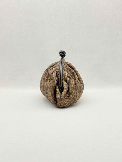 BOTTEGA VENETA Knot Frame Brown Intrecciato Clutch