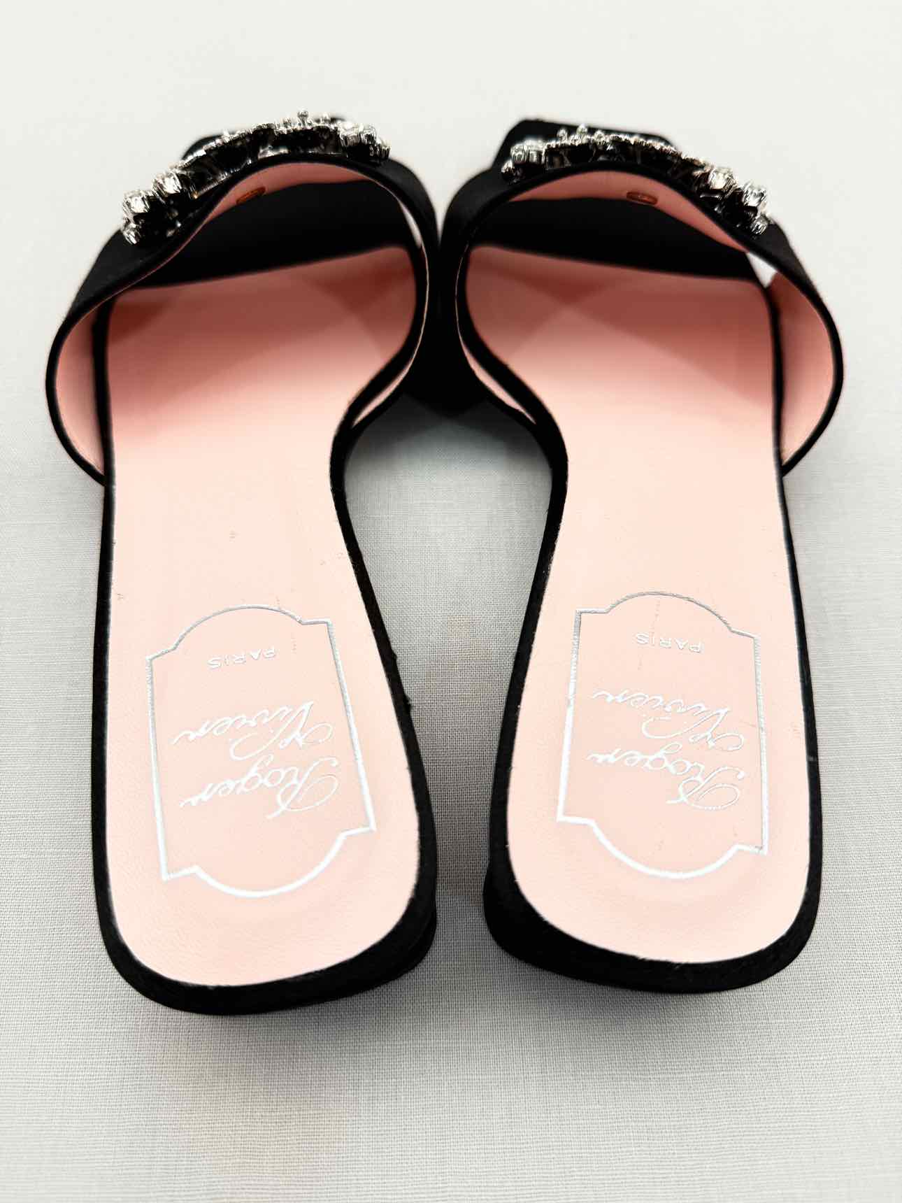 ROGER VIVIER Black Size EU 39 Mules