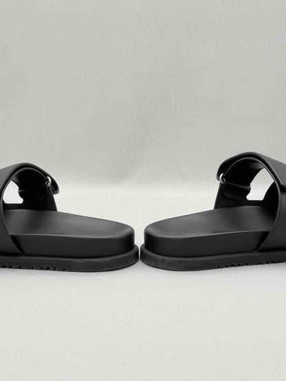 HERMES Chypre Black Size EU 45 Sandals