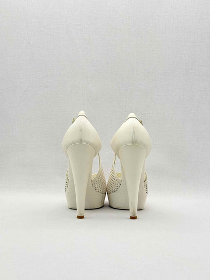 YSL Off-white Perforated Size EU 39.5 Pumps