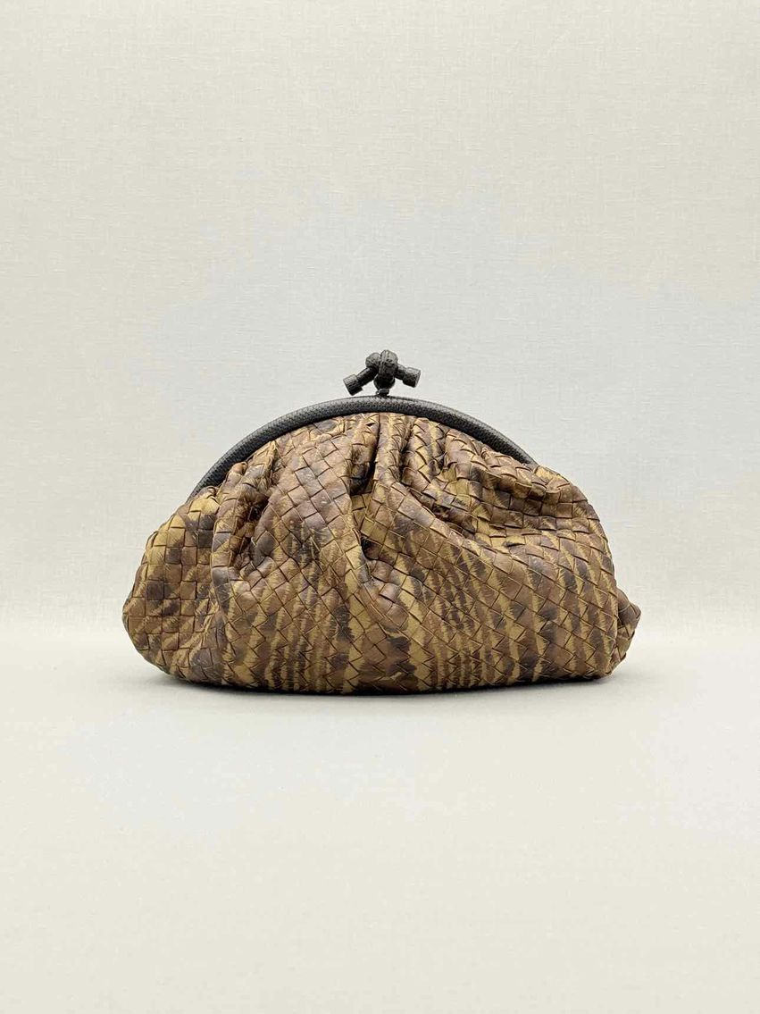 BOTTEGA VENETA Knot Frame Brown Intrecciato Clutch