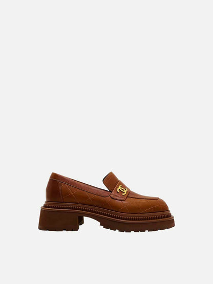 CHANEL Brown Quilted Size EU 37.5 Moccasins