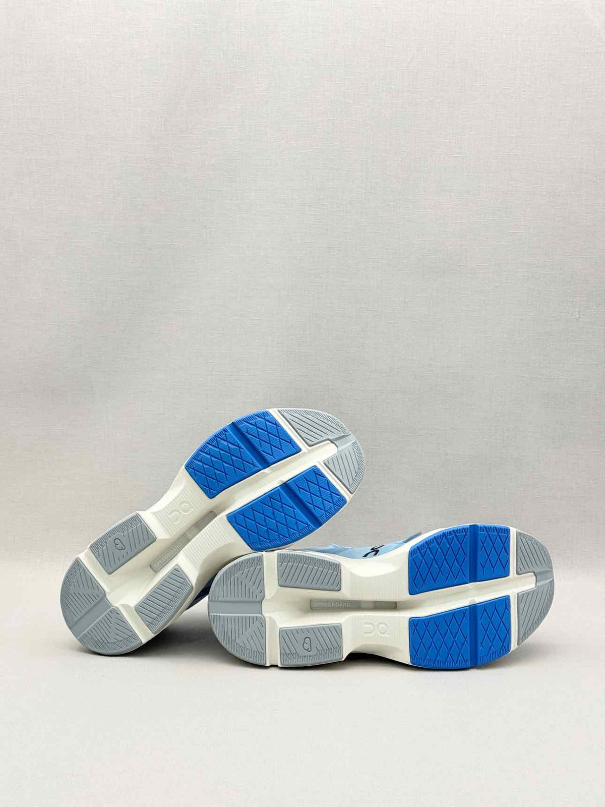 ON Cloudpulse Blue Size EU 40 Sneakers