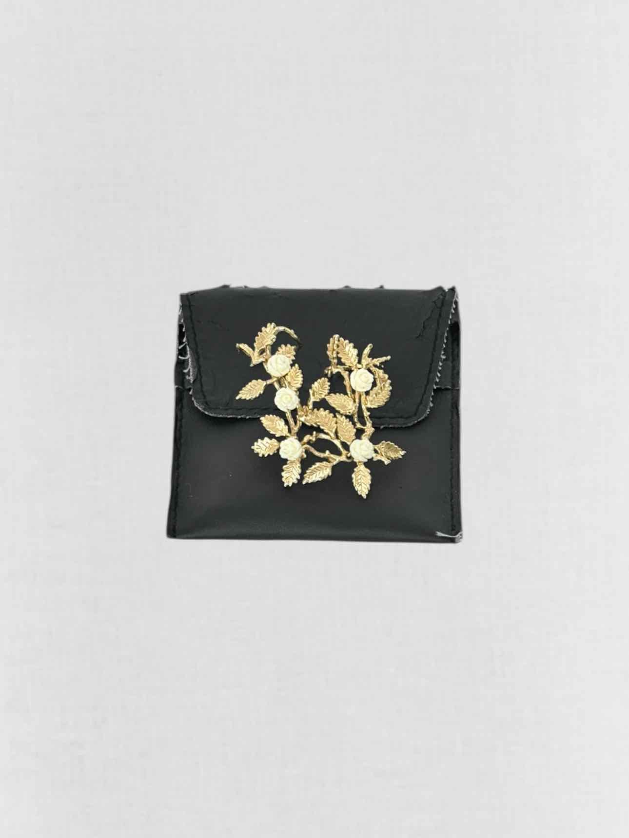 BERNARD DELETTREZ Roses &amp; Thorns Fashion Ring