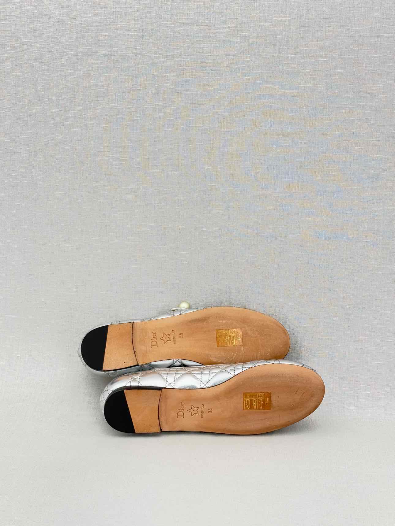 CHRISTIAN DIOR Silver Cannage Size EU 35 Ballet Flats