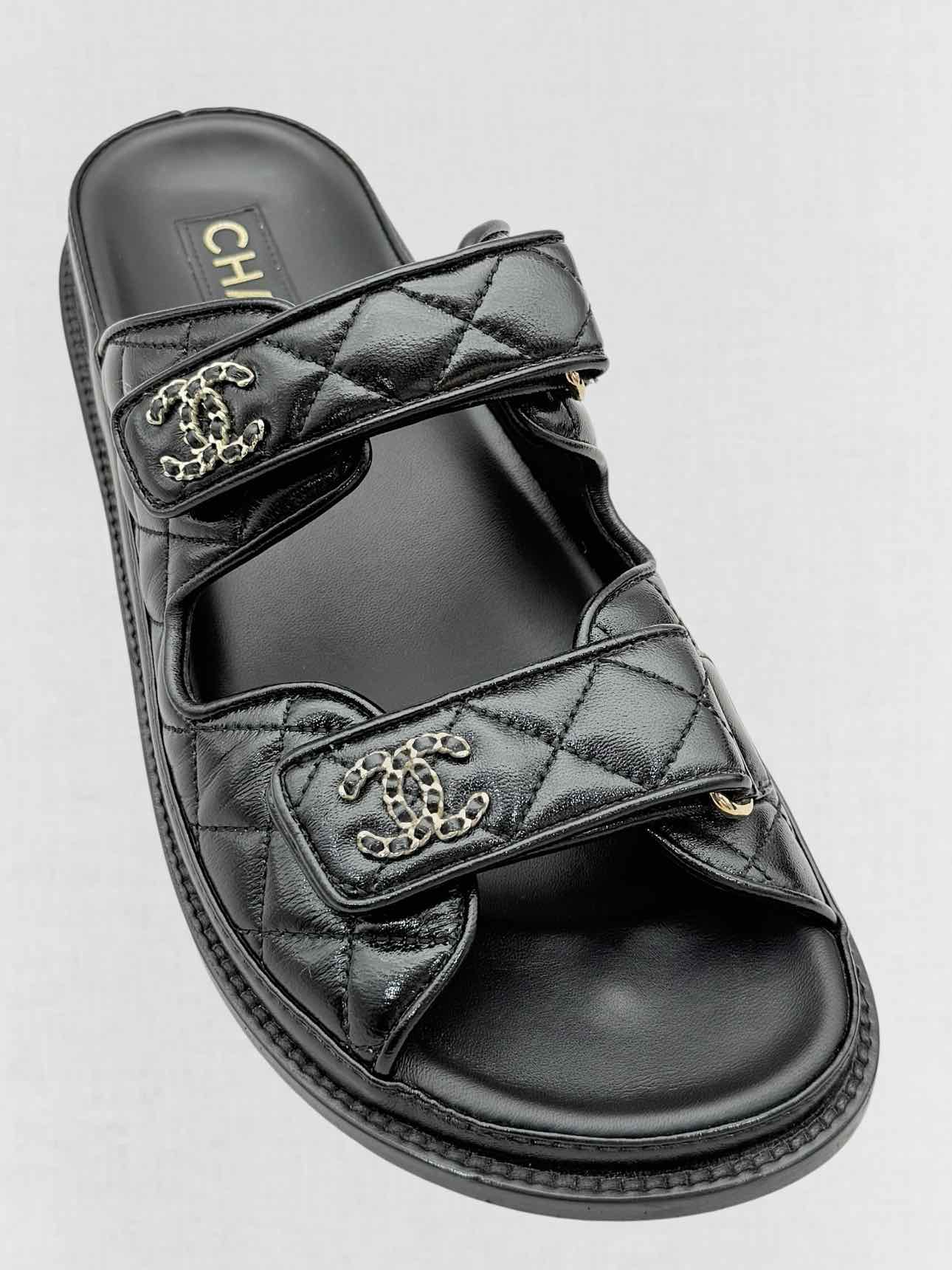 CHANEL Dad Black Quilted Size EU 39 Sandals