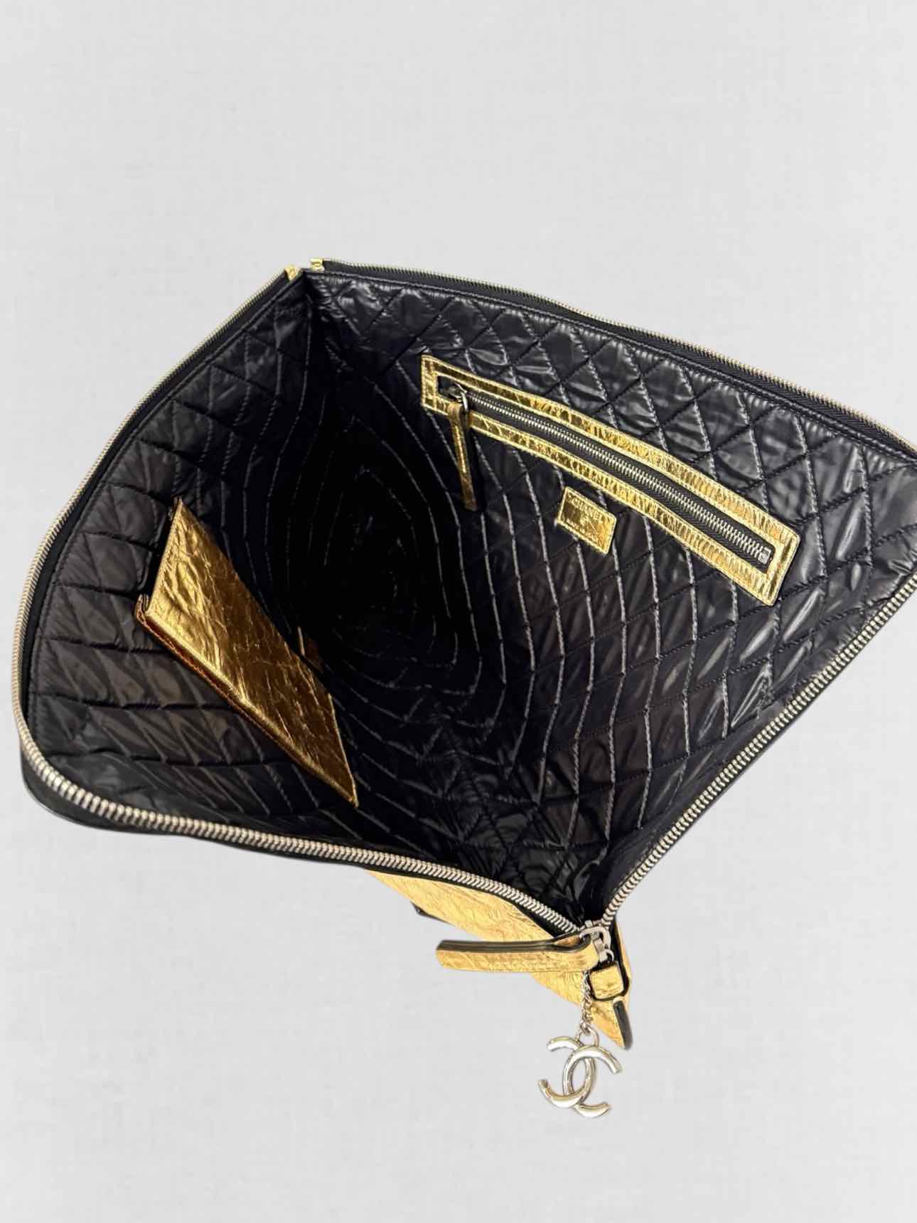 CHANEL Feministe Mais Feminine Gold Clutch