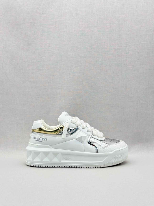 VALENTINO GARAVANI White Size EU 38 Sneakers