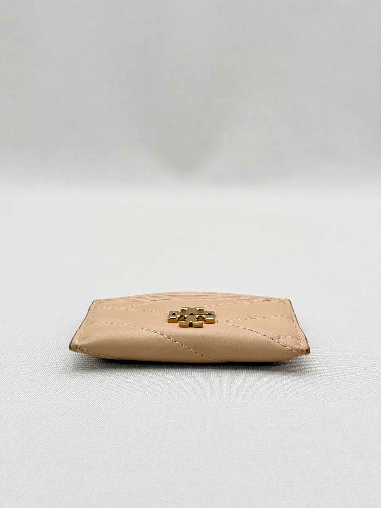 TORY BURCH Beige Chevron Quilted Card Case