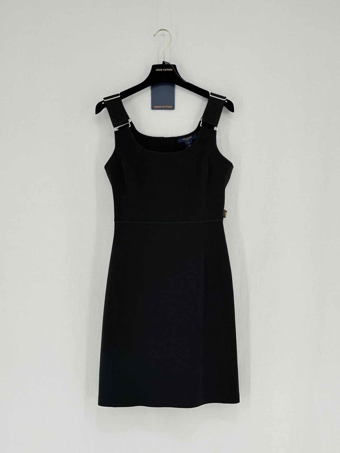 LOUIS VUITTON Black Size US 4 Short Dress