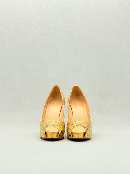 CHRISTIAN LOUBOUTIN Very Prive Gold Size EU 38.5 Pumps