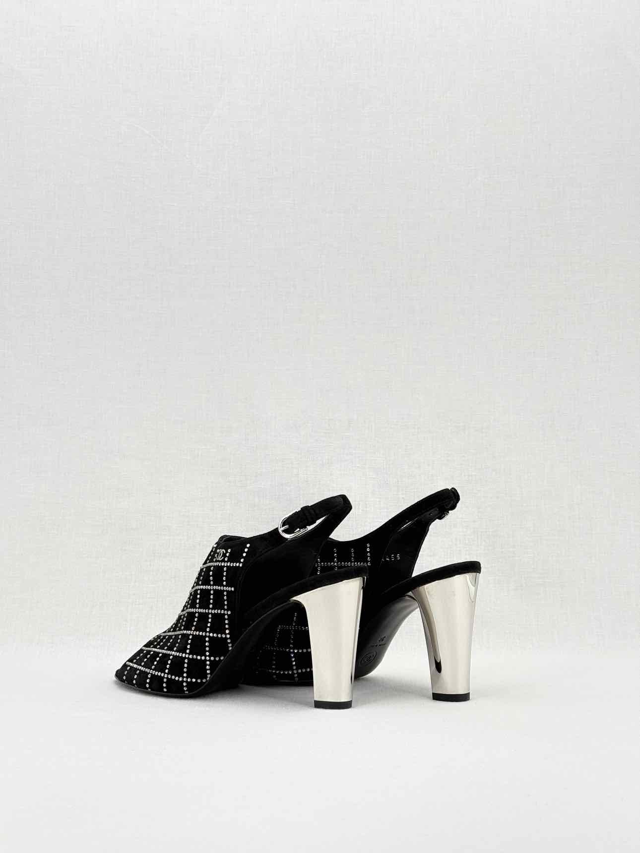 CHANEL Slingback Black Size EU 38 Pumps