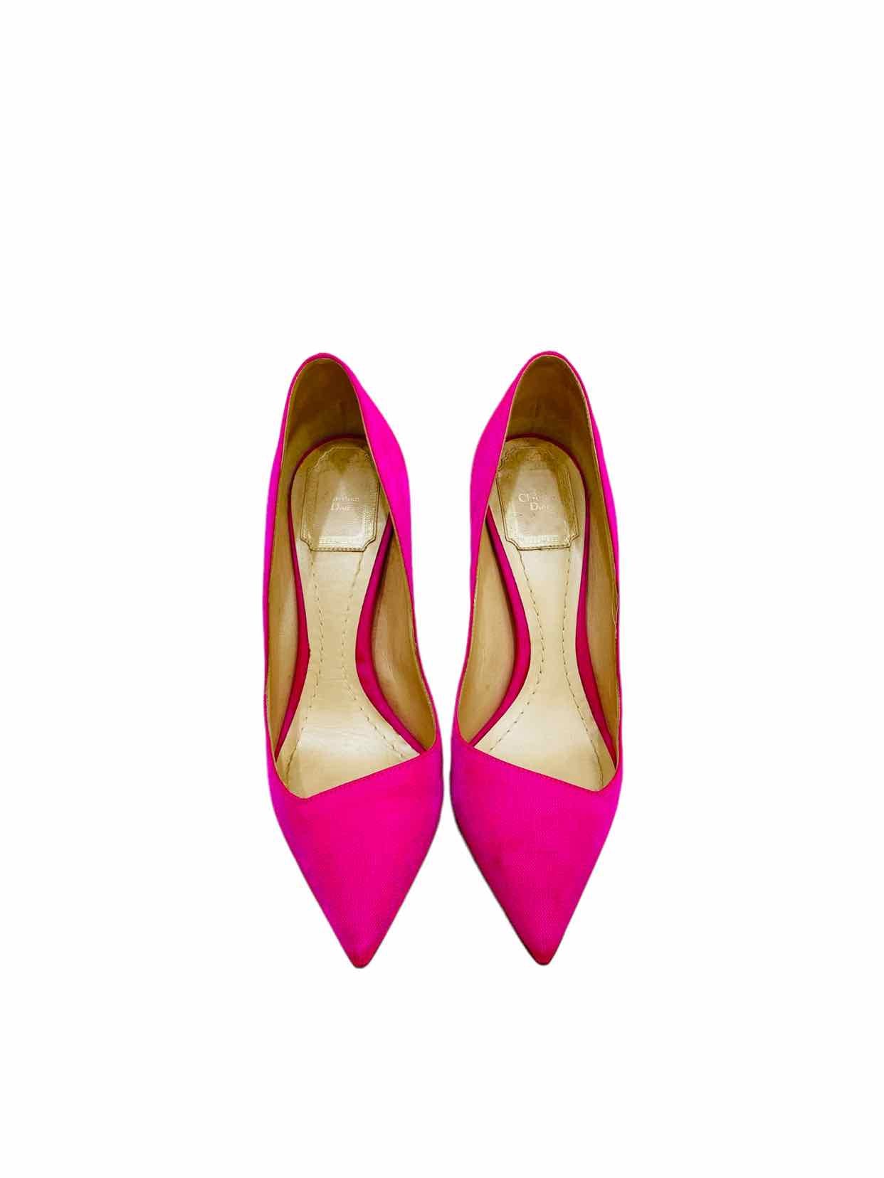 CHRISTIAN DIOR Pointed Toe Neon Pink Size EU 38.5 Pumps