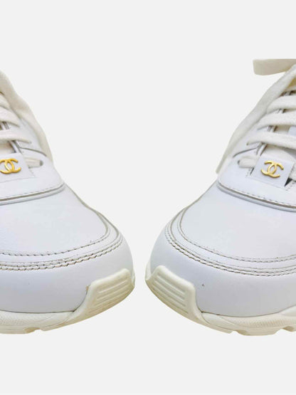 CHANEL White w/ Gold Size EU 37.5 Sneakers