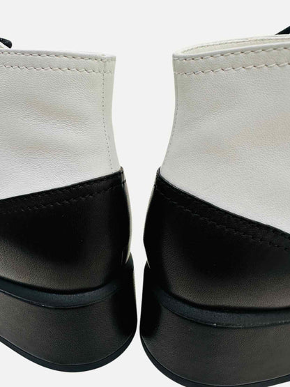 CHANEL Combat White w/ Black Size EU 39.5 Ankle Boots