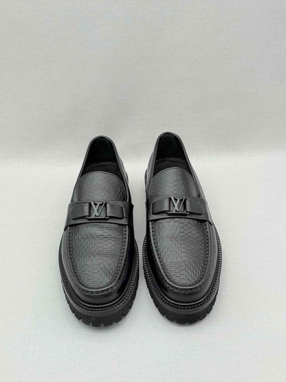 LOUIS VUITTON Major Black Size EU 43 Loafers