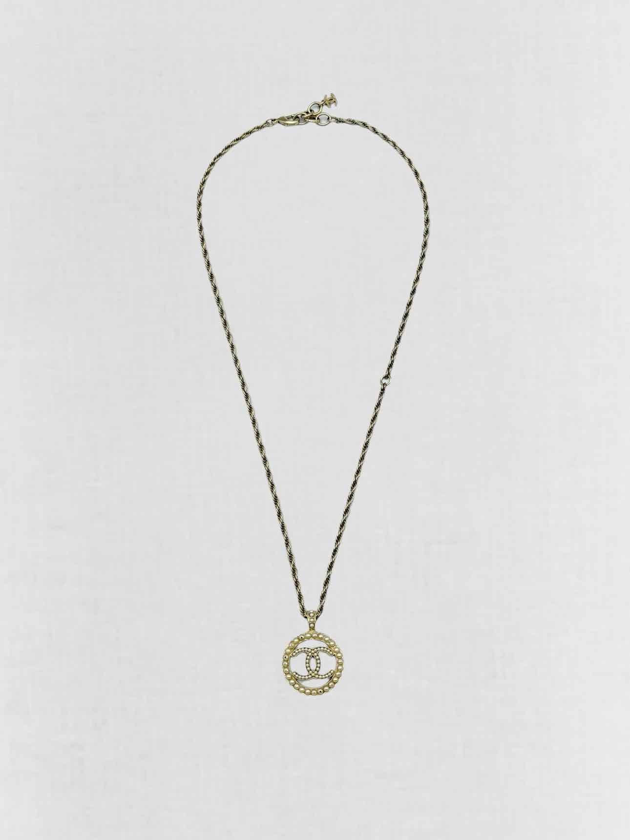 CHANEL Fashion Necklace