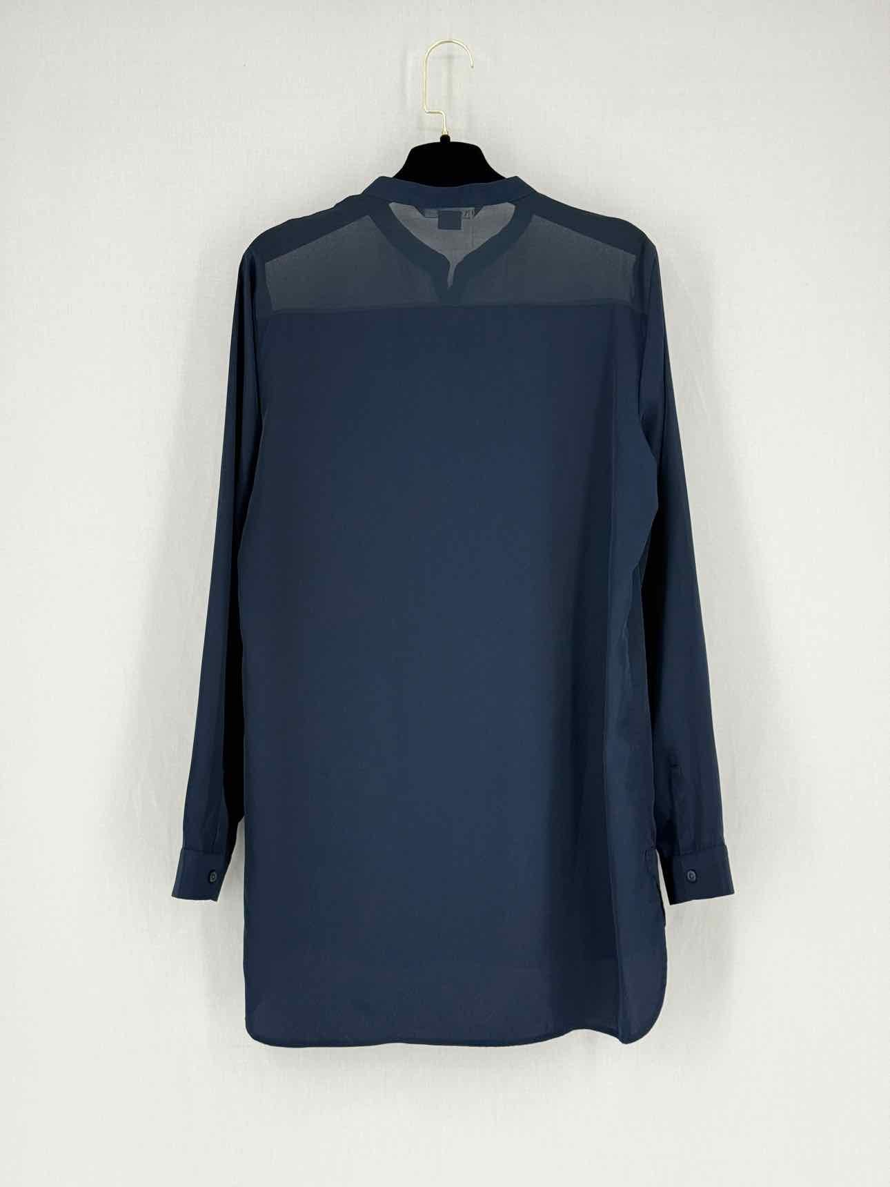 ARMANI EXCHANGE Navy Blue Size Medium Top