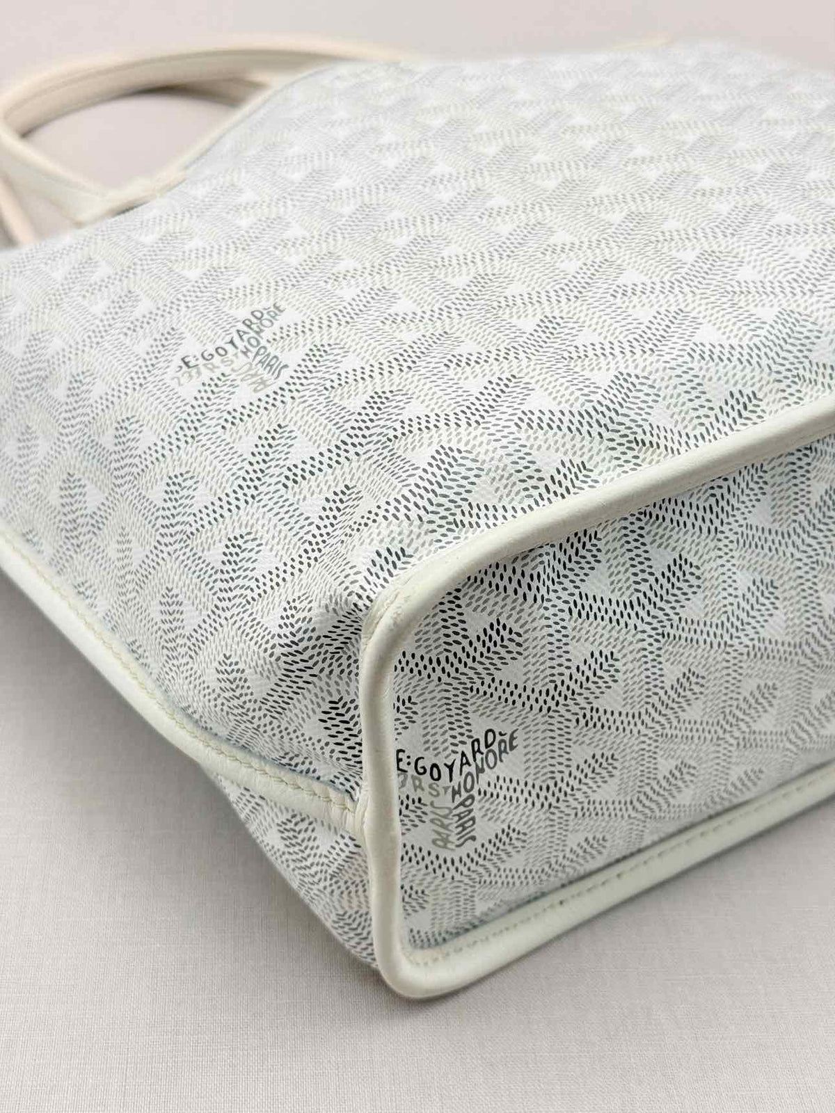 GOYARD Anjou White & Grey Goryardine Tote Bag