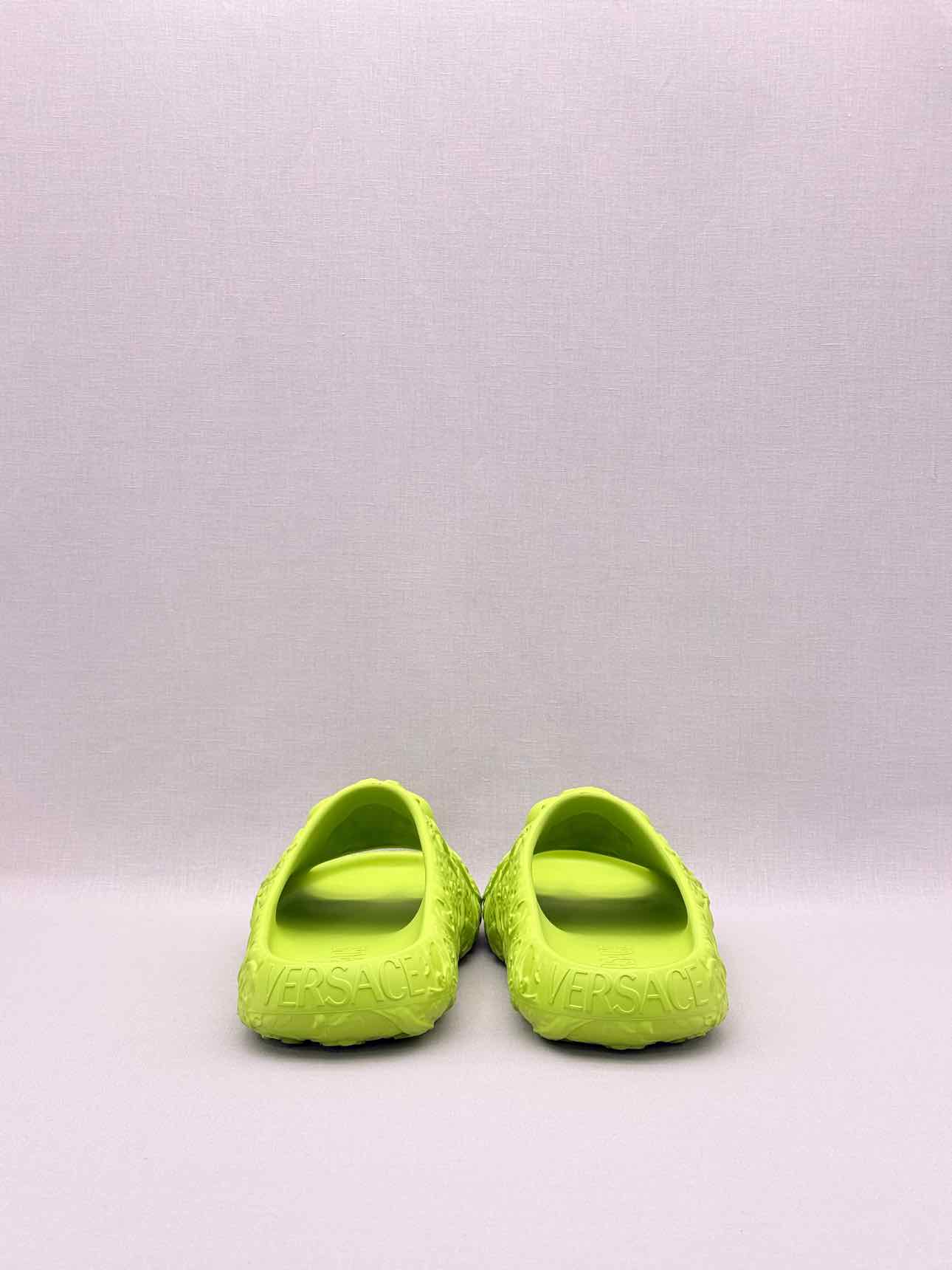 VERSACE Medusa Neon Green Size EU 43 Slides
