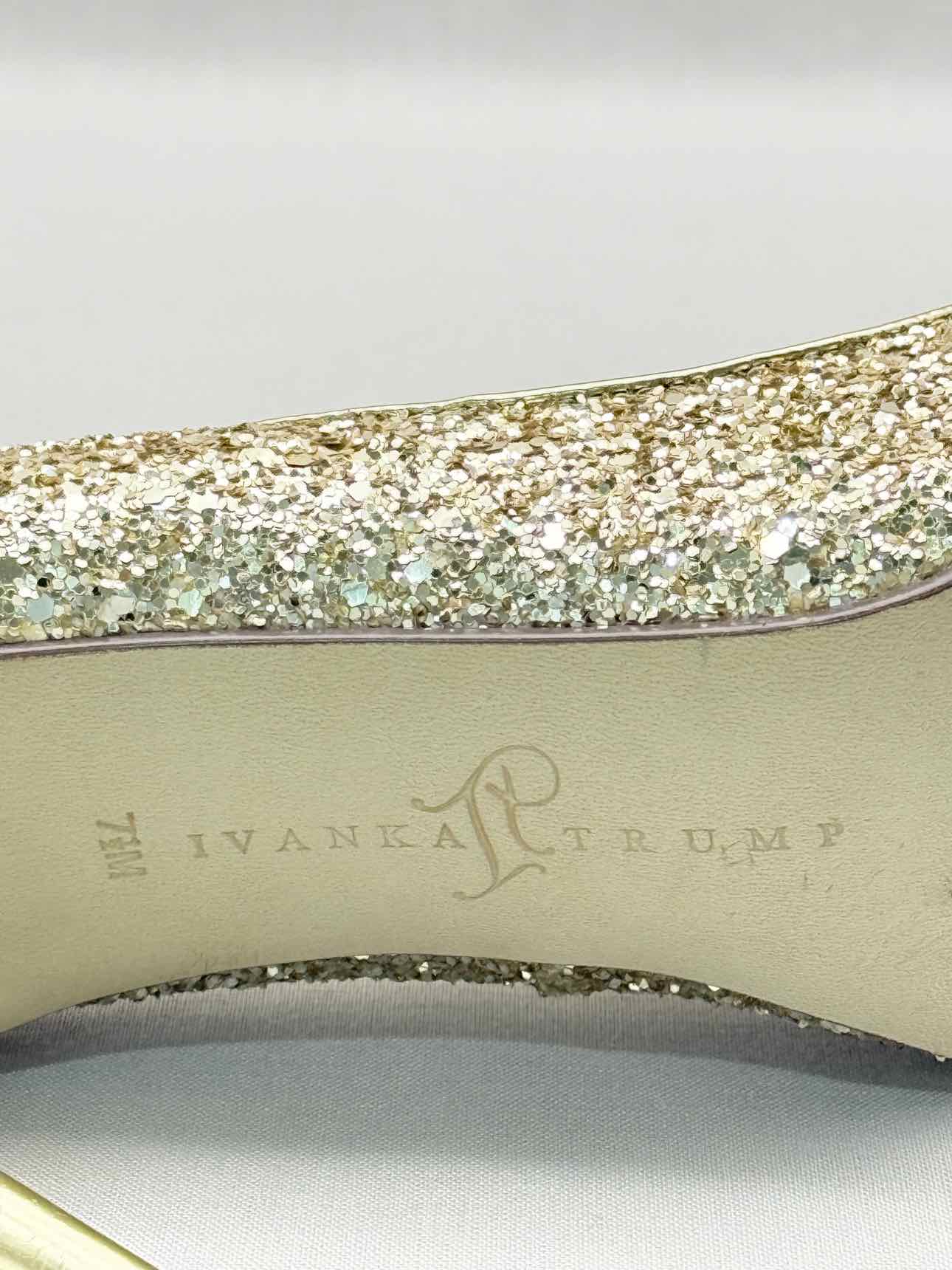 IVANKA TRUMP Carra Metallic Gold Size EU 37.5 Pumps