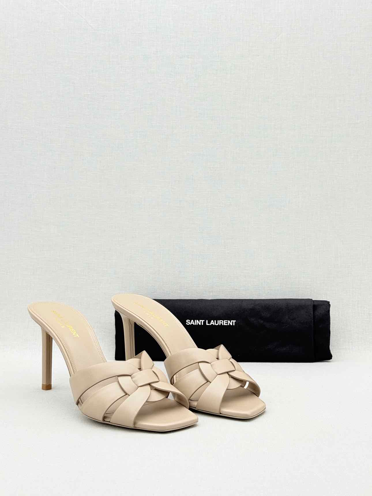 SAINT LAURENT Tribute Beige Size EU 39 Mules