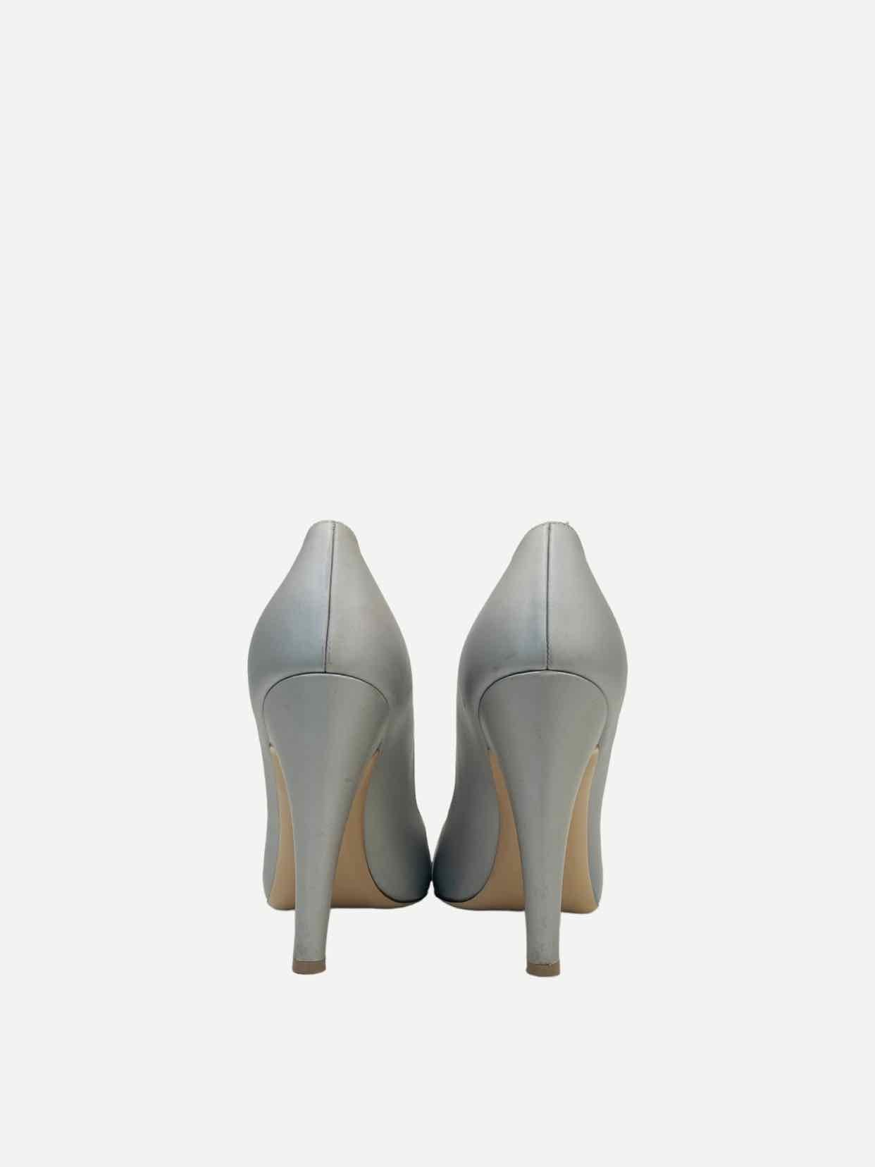 SALVATORE FERRAGAMO Peep Toe Silver Pumps