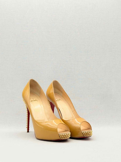 CHRISTIAN LOUBOUTIN Nude Size EU 40.5 Pumps