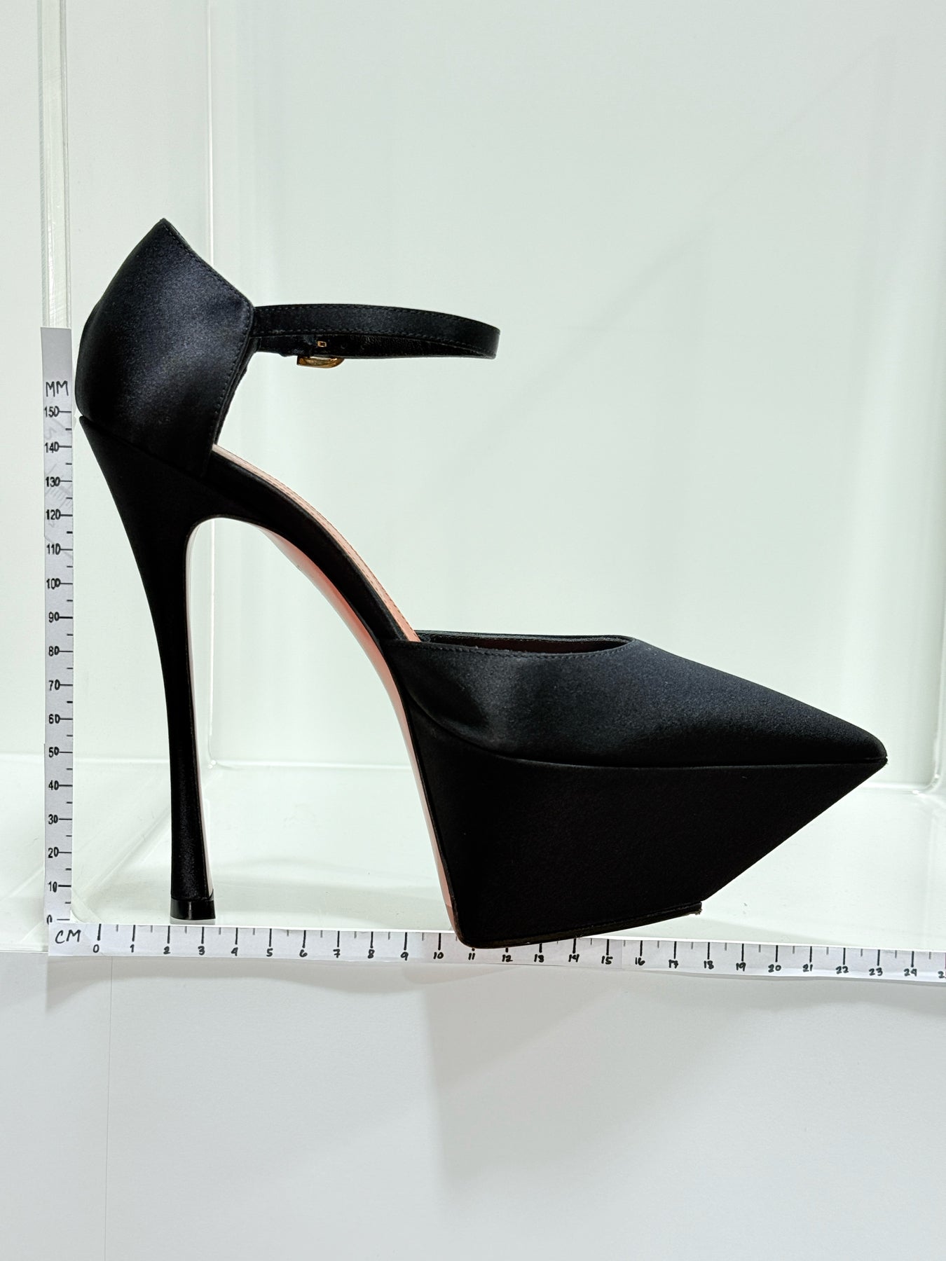 AMINA MUADDI Angelica Black Size EU 36.5 Pumps