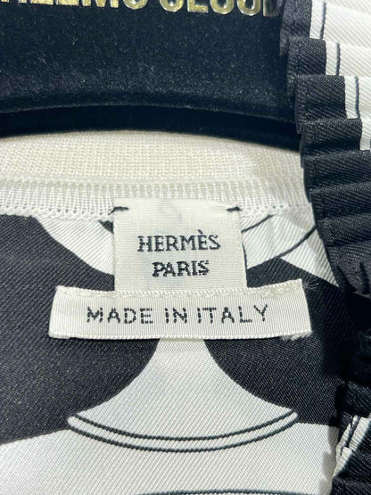 HERMES Black & White Printed Size US 4 Cardigan
