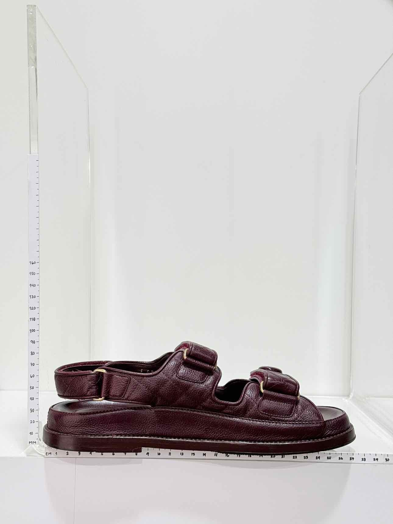 CHANEL Dad Burgundy Quilted Size EU 38.5 Sandals
